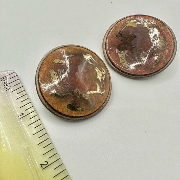 Large round artisan clip on earrings - Picture 4 of 10